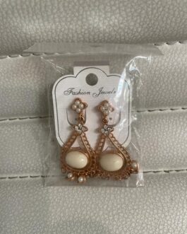 002 001 Vintage white stone earrings