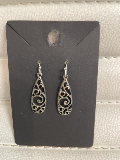 008 Vintage silver earrings