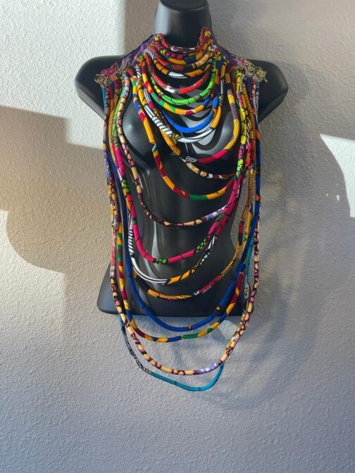 Multicolor Necklace layered top - Image 2